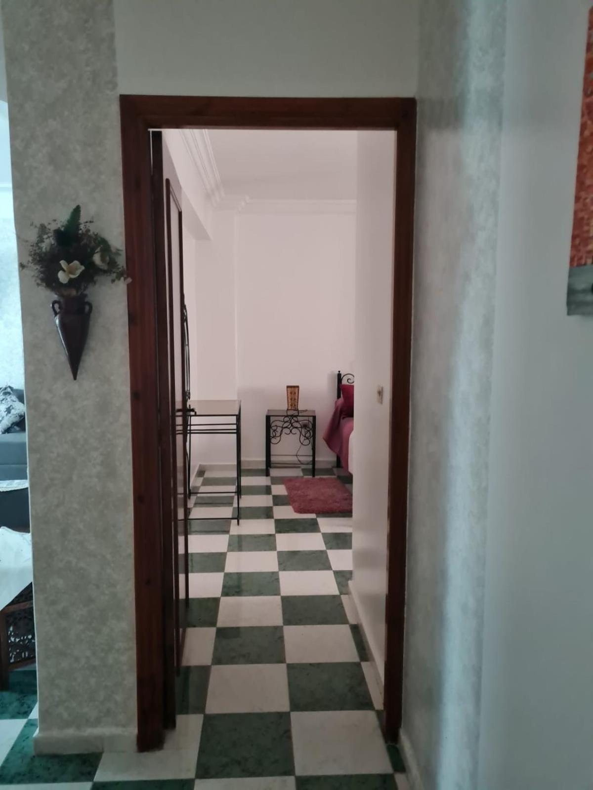 Mestura Marina Tanger Luaran gambar