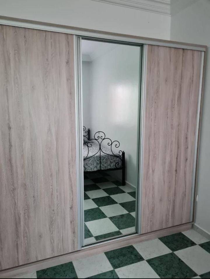 Mestura Marina Tanger Luaran gambar